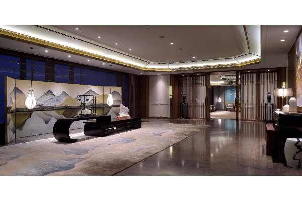 重庆洪崖洞，一摸解千愁的绝妙按摩体验